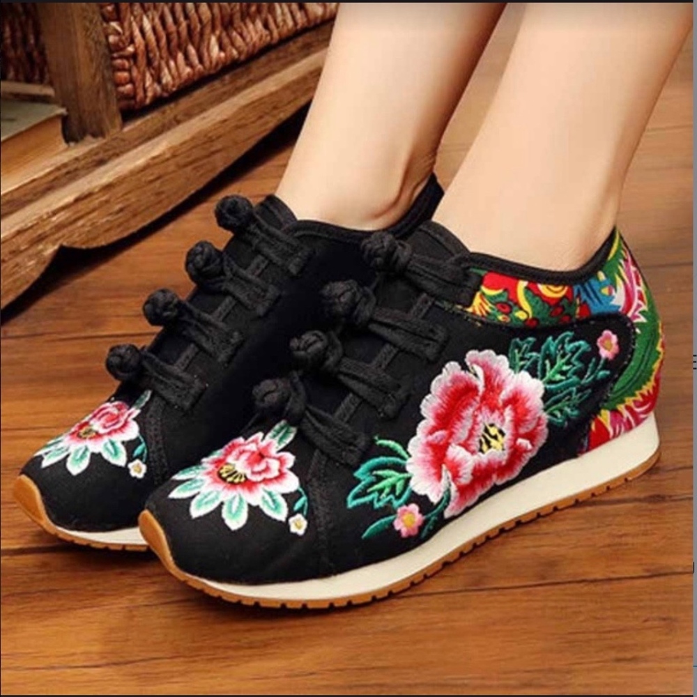 Embroidered Canvas Sneakers